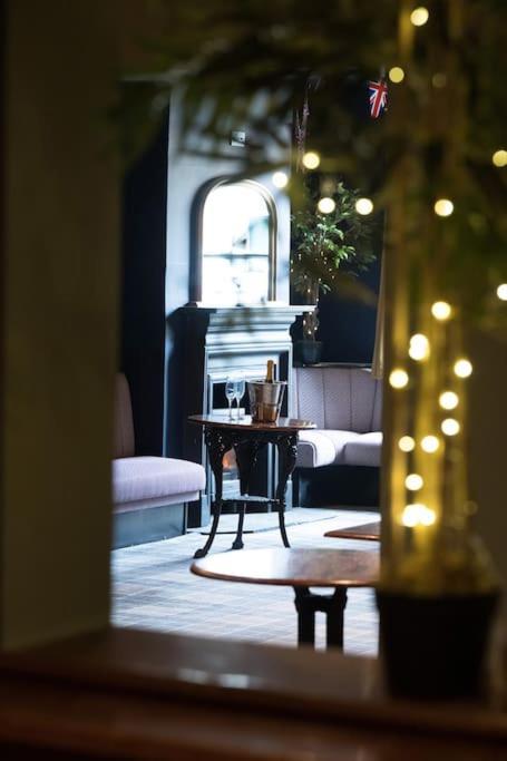 The Lettered Board Apartments Pickering Eksteriør bilde