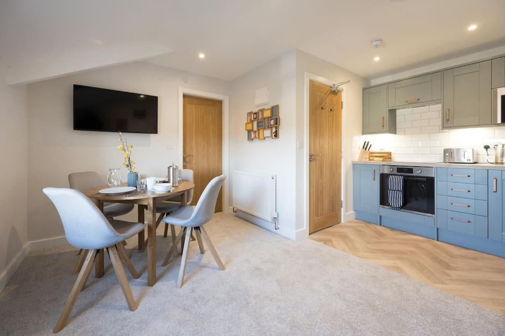 The Lettered Board Apartments Pickering Eksteriør bilde