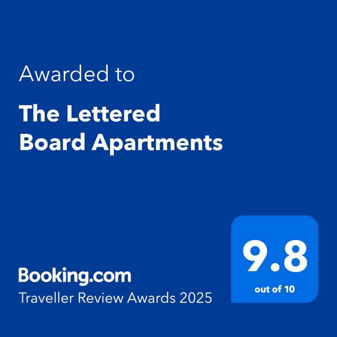 The Lettered Board Apartments Pickering Eksteriør bilde